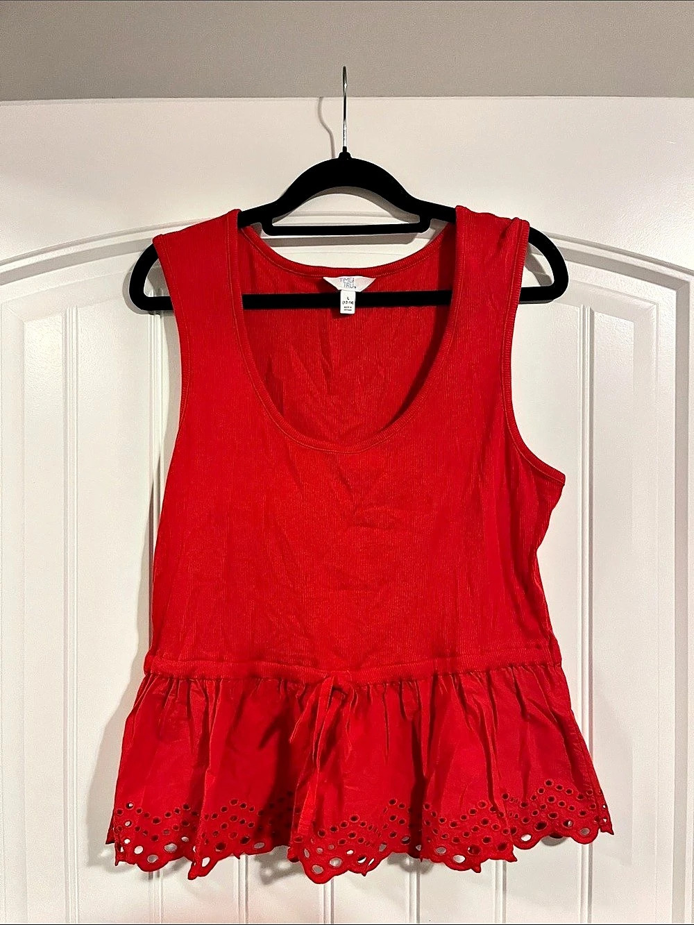 Time and Tru Red Eyelet Hem Tank Top Size Large